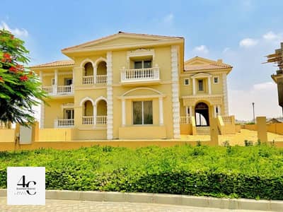 Villa Standalone 374m For Sale with Installments, prime view 6 Bedrooms In Hyde Park Fifth Settlement