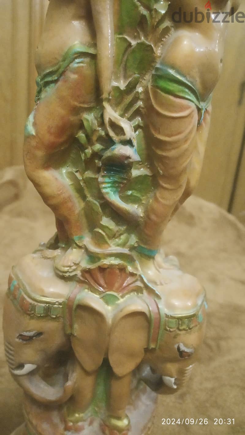 VINTAGE UNIQUE ALABASTER CARVING STATUE 1