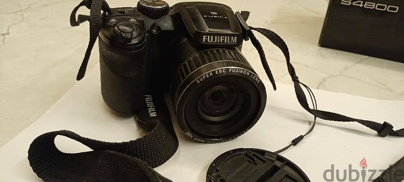 Fujifilm s4800 semi professional 1