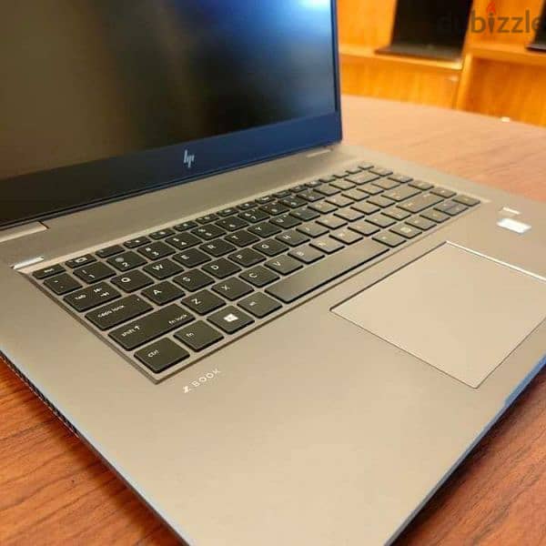 HP zBook studio G5 2