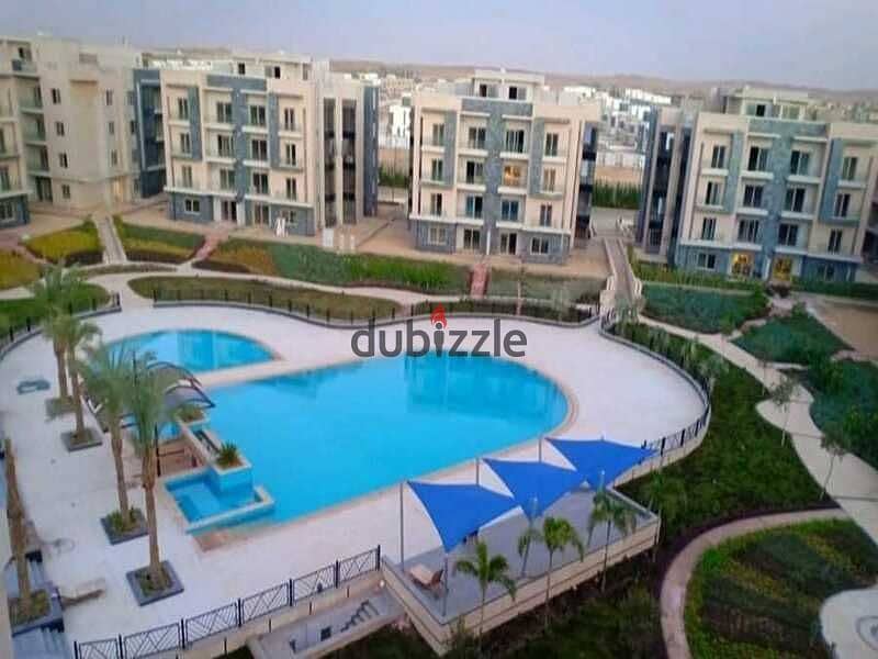 Apartment for sale with garden in Galleria Moon Valley, Fifth Settlement 1