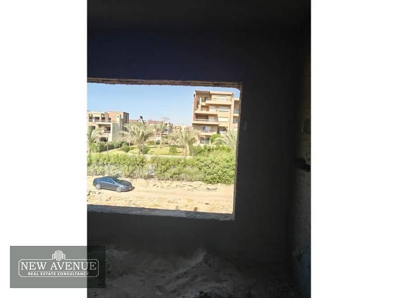 Twin villa with down payment - in New Giza 3