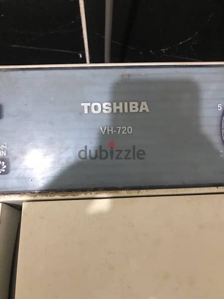 Toshiba VH720 1