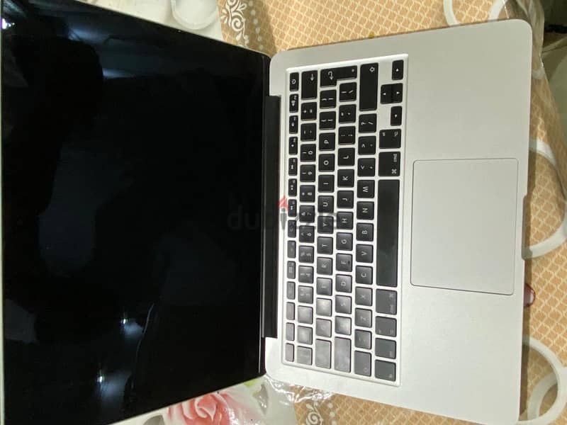 MacBook Pro 2015 (used) 3