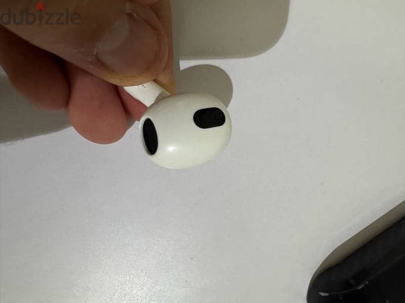 apple airpods 3 original ابل ايردوبز ٣ اصليه 5