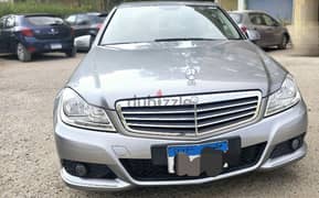 Mercedes-Benz C180 2012