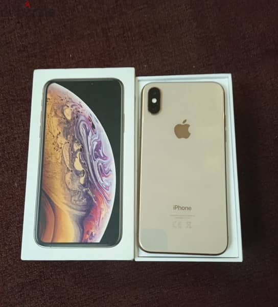 iPhone XS  64GB 4