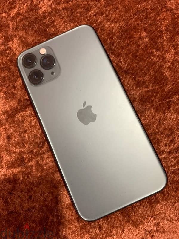 iphone 11 pro 64/73% 0