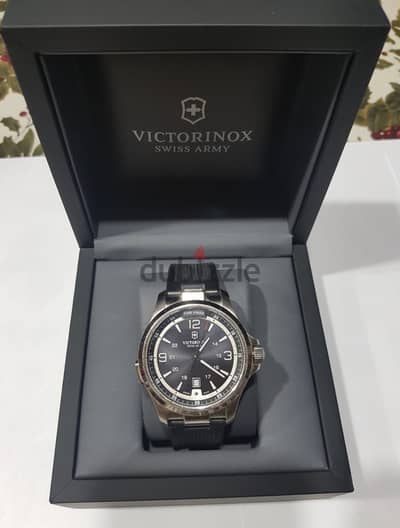 Victorinox night vision watch