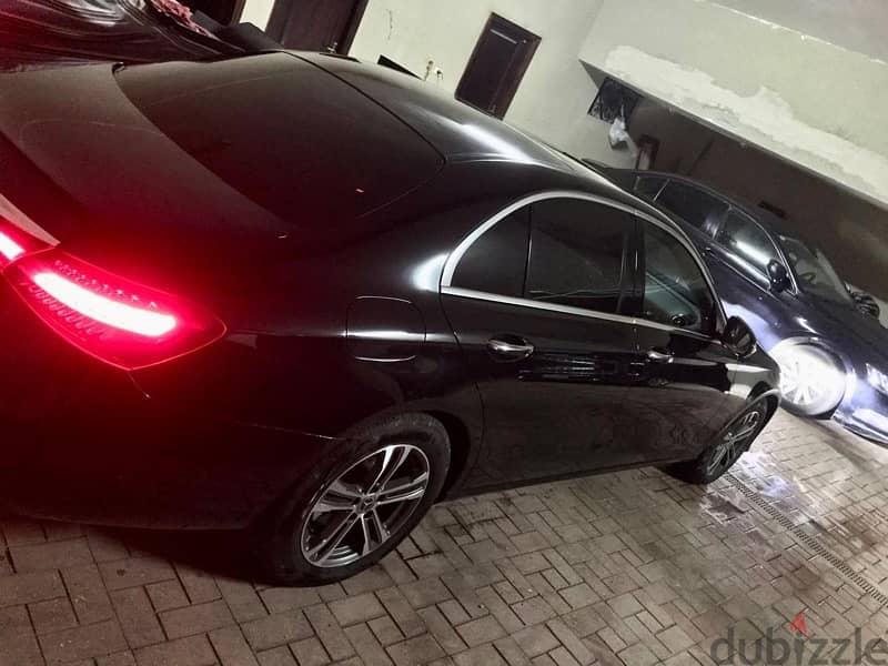 Mercedes-Benz E200 2023 fully loaded 12