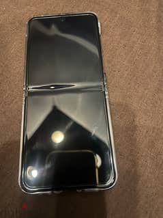 Sumsung Z flip 5 512 GB Used as new