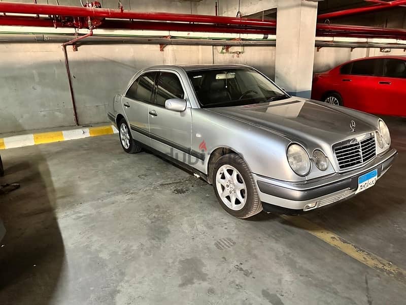 Mercedes-Benz E240 1999 2