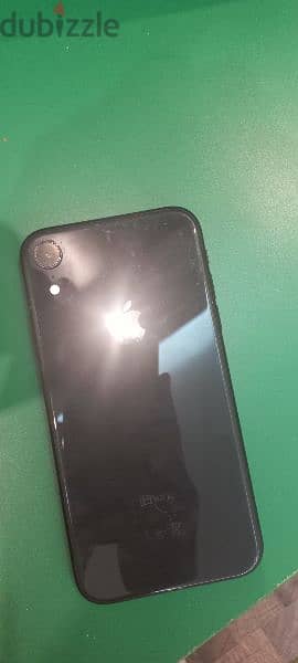 black iPhone xr 1