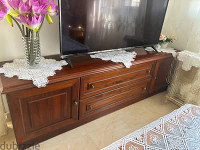 TV table طرابيزه تلفزيون