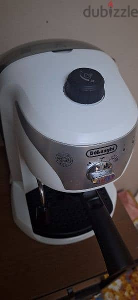 delongy coffe machine 0