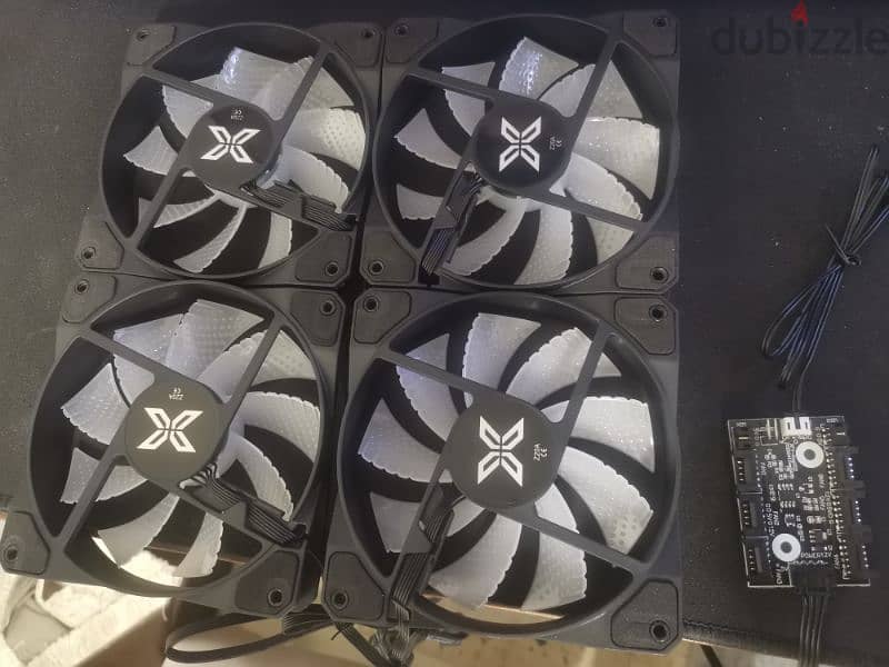 Xigmatek Fan Kit With Fan Hub & Controller 1