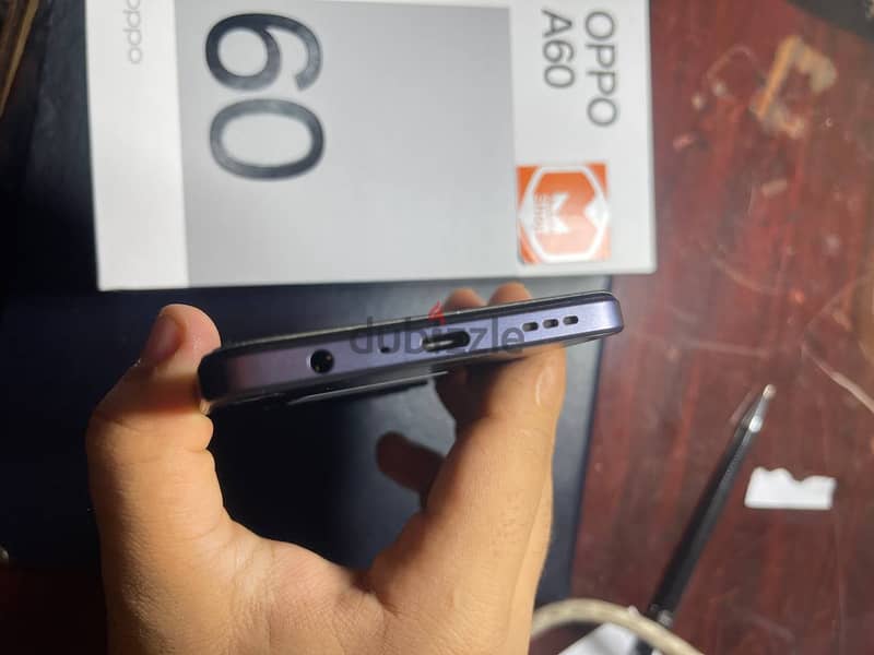 oppo A60-256GB 3