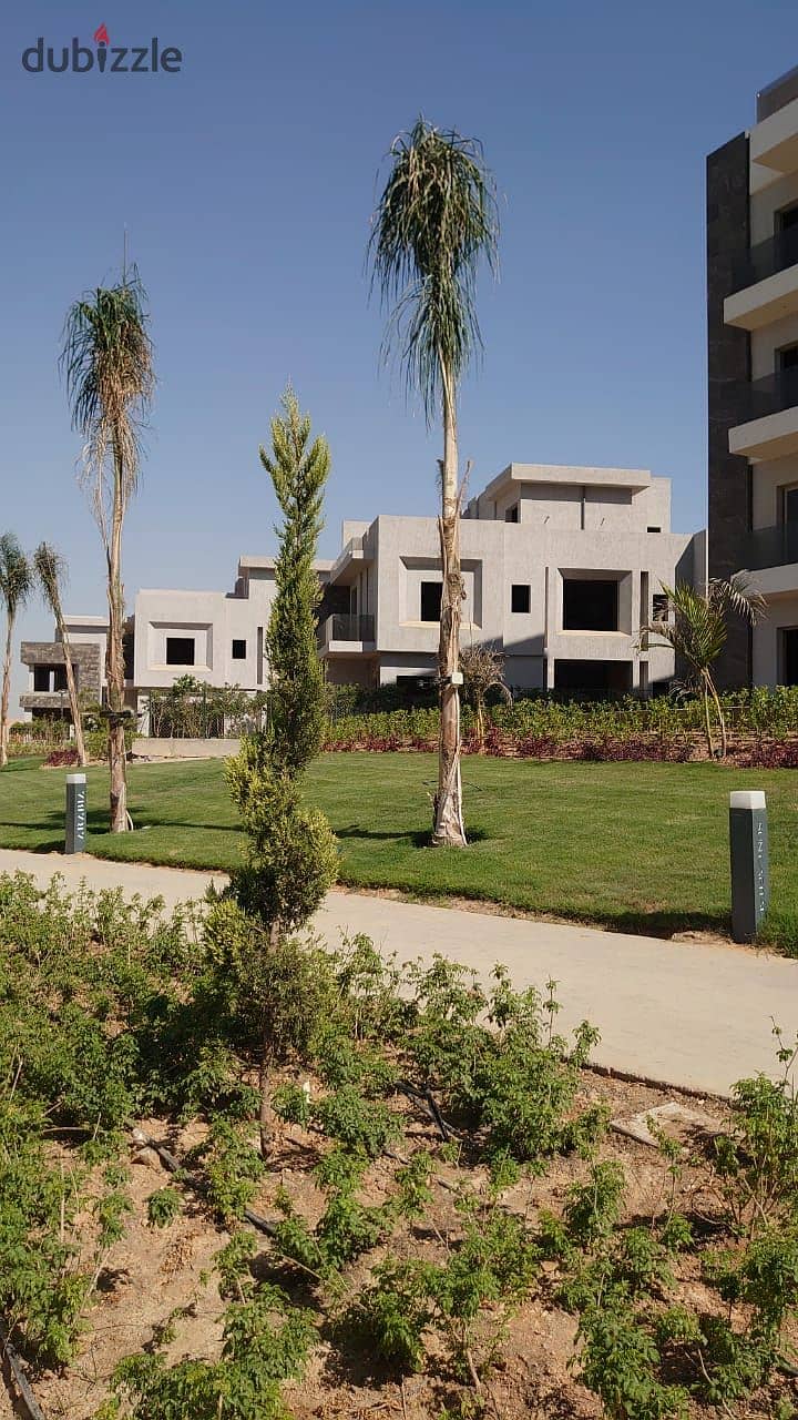 villa ready to deliver for sale at compound sun capital Hadayk october 7 mins to mall of egypt 3