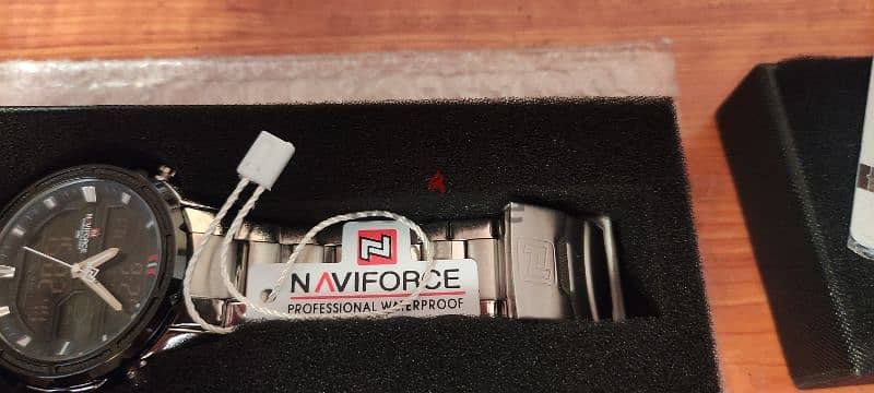 sport Naviforce watch. 2