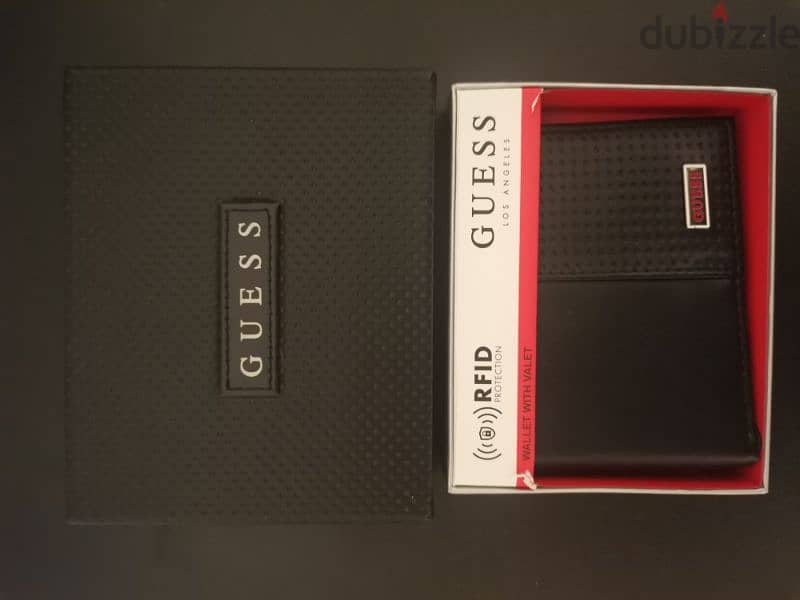 GUESS Los Angeles Leather Wallet RFID Protection 1