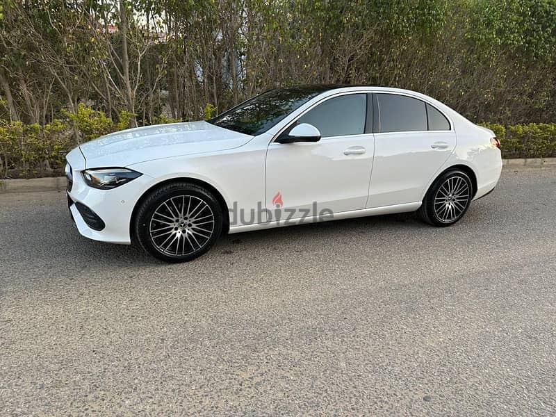 Mercedes-Benz C180 2023 wakeel zero 1