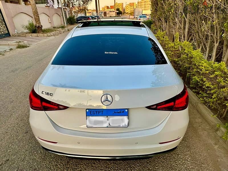 Mercedes-Benz C180 2023 wakeel zero 11