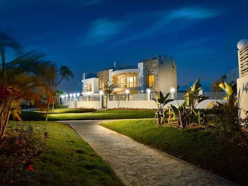 Receive immediately a 730 m2 independent villa with a 526 m2 garden in the heart of Sheikh Zayed, in front of Arkan, in installments 10