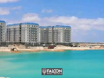 شقة ( 2 غرفتين ) متشطبة للبيع بفيو بانورامي على الكريستال لاجون Lagoon في الحي اللاتيني " استلام فورى "