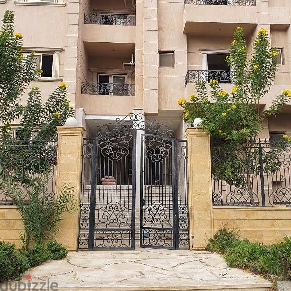 Apartments for sale in West Arabella 3