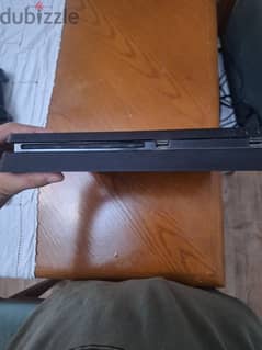 ps4 slim 500g 2 controllers both original good condition 0