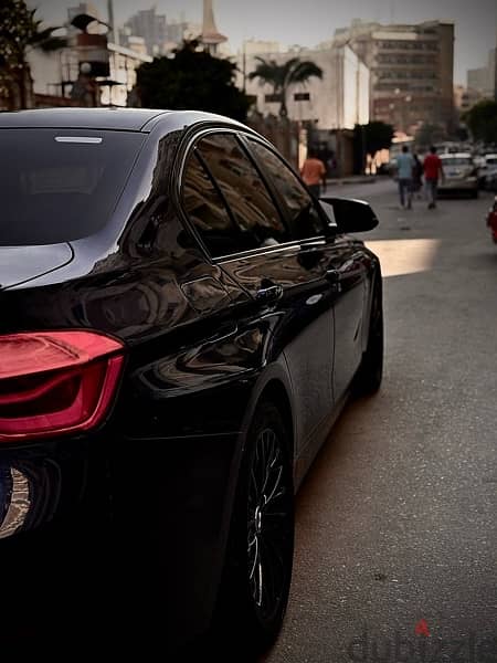 BMW 318 2019 11