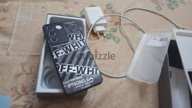 للبيع فون vivo v27e 1