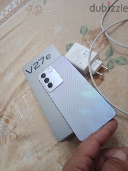 للبيع فون vivo v27e 4