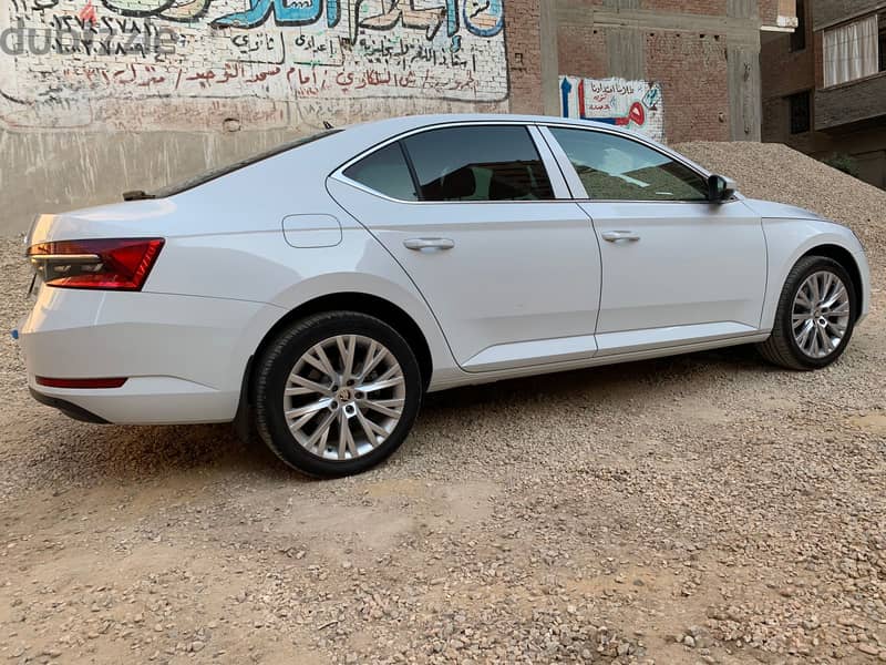 سكودا سوبرب 2023  skoda 2023 7