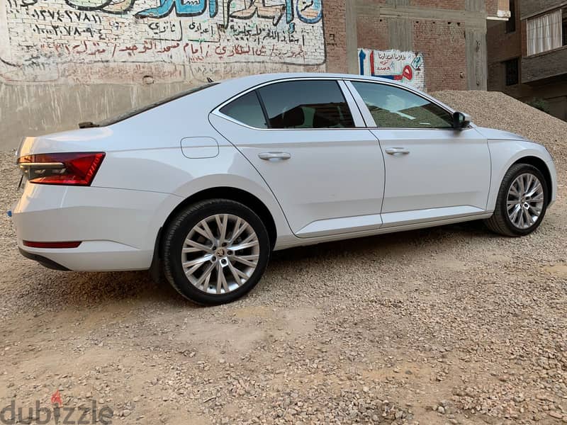 سكودا سوبرب 2023  skoda 2023 17