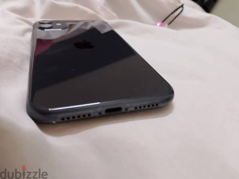 iPhone 11 black 1