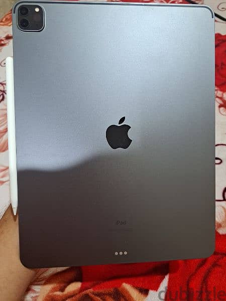 Ipad pro 12.9 inch 5th generation M1 with apple pincile 2nd g 2