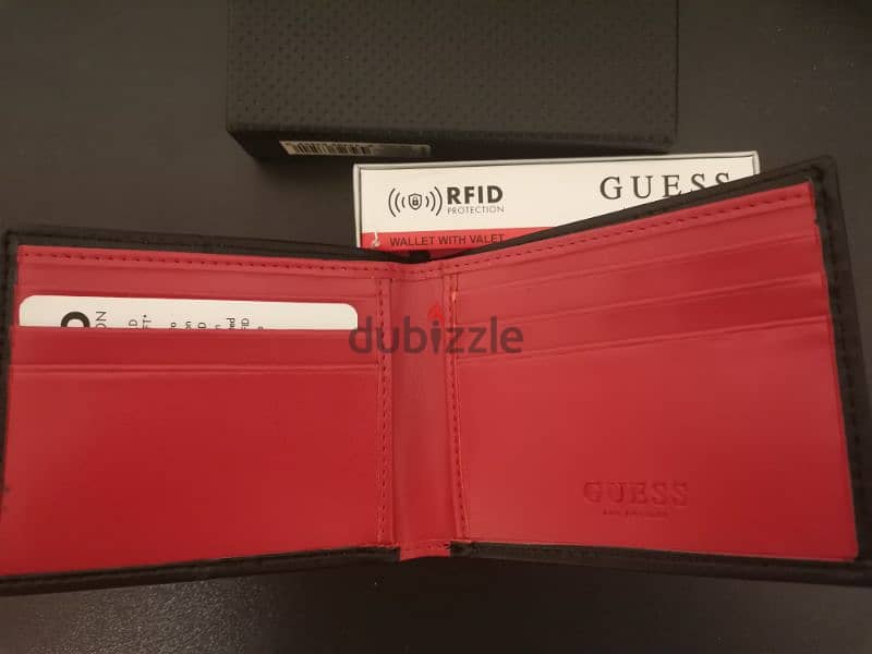 GUESS Los Angeles Leather Wallet RFID Protection 3