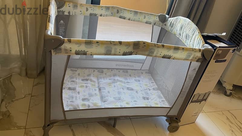 portable mothercare crib 1