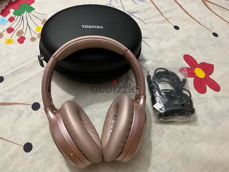 Toshiba RZE-BT1200H Headphones 1