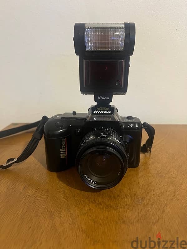 nikon camera with flash light 5