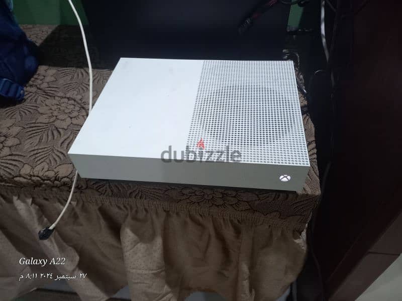 xbox one s all digital 1TB with kinict camera 1