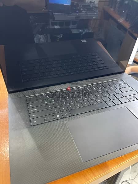 Dell xps I7 9700 1