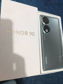 للبيع honor 90 5G 256جيجا ورام 8جيجا استخدام ٣ شهور