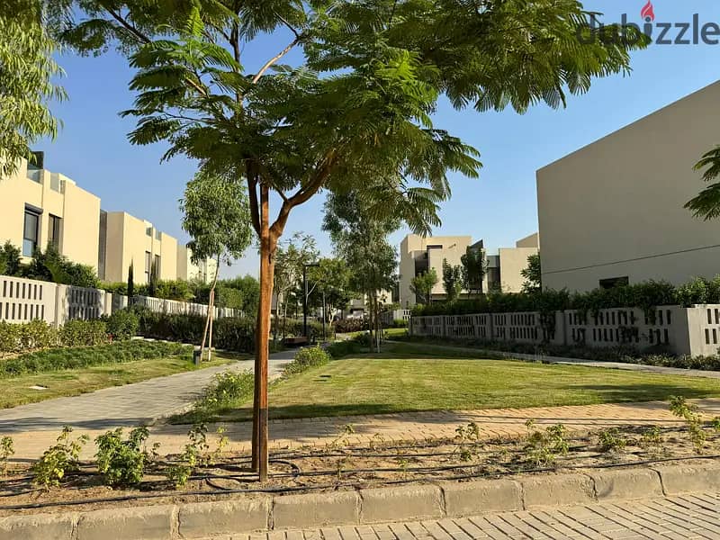 Town House 245 m للبيع بسعر حصري اوبن فيو في البروج Al Burouj 6