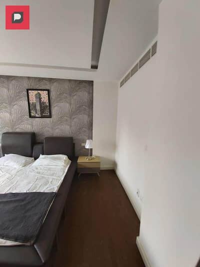 Apartment for sale in sherton, finished, with air conditioners and kitchen, in a residential compound, living in installments over 6 years, special lo