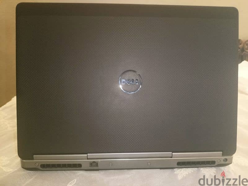 Dell Precision 7520 1