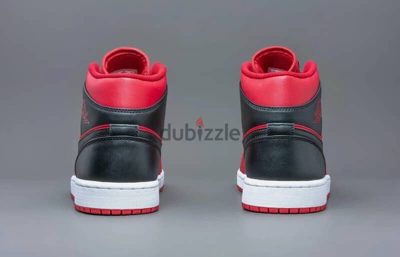 Jordan 1 Retro Mid 4