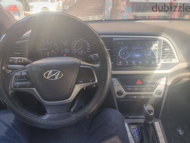 Hyundai Elantra 2017 3