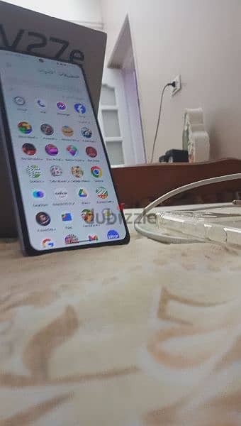 للبيع vivo v27e